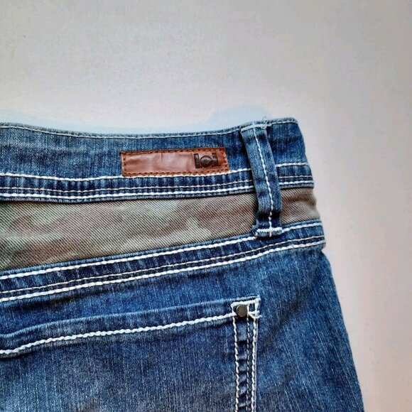 L.E.I. Shorts Womens 9 Denim Jean Camo Crochet Lace Hippie Boho Festival Vtg Y2K - Picture 5 of 11